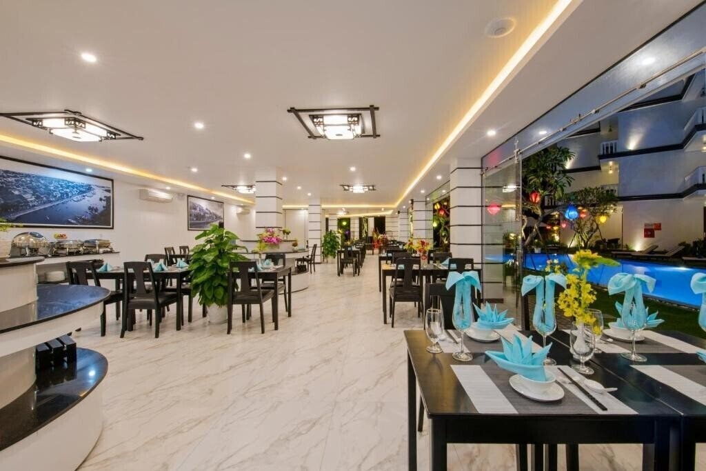 Фотографія Gem Riverside Hotel Hoi An 4*