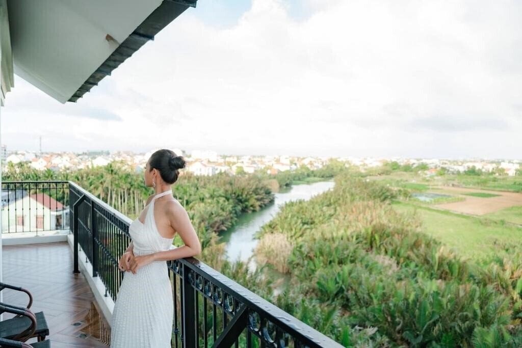 Картинка Shining Riverside Hoi An Boutique & SPA 4*