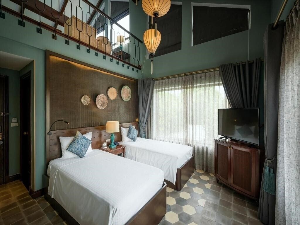 Фото Aira Boutique Hoi An Hotel & Villa 3*