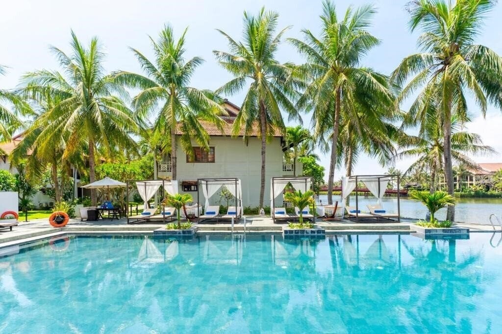 Отель Hoi An Beach Resort 4*