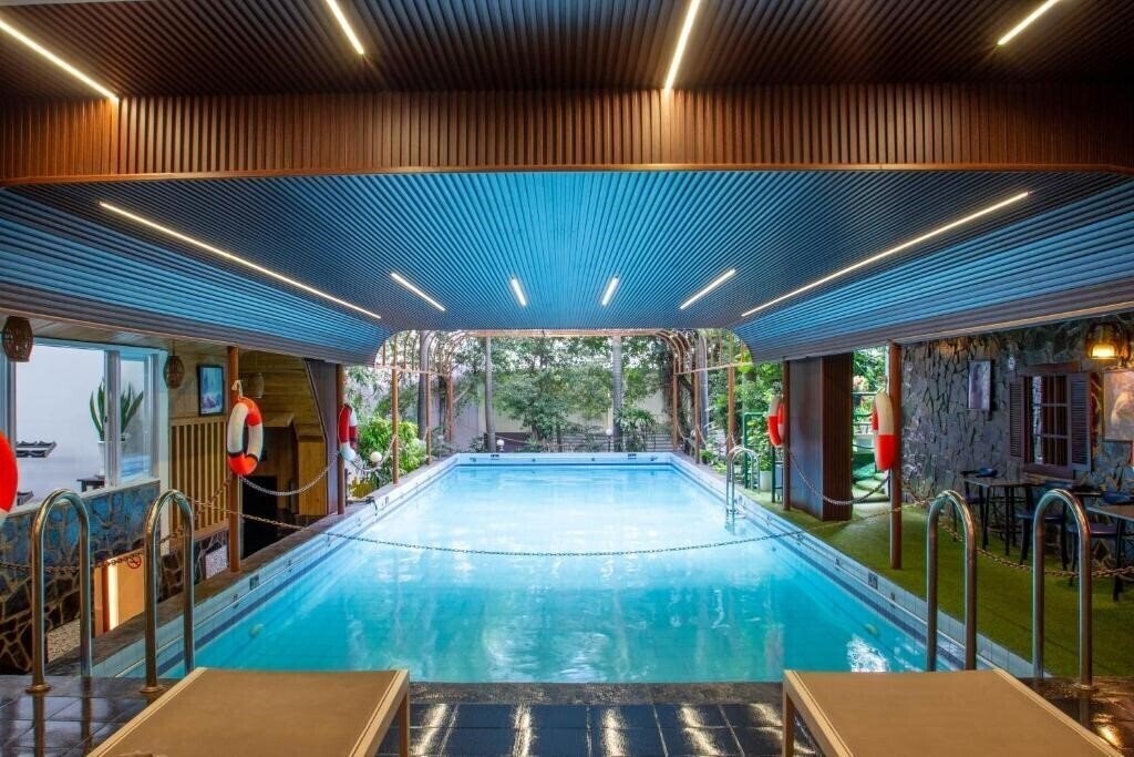 Фотографія Royal Hotel Saigon 4*