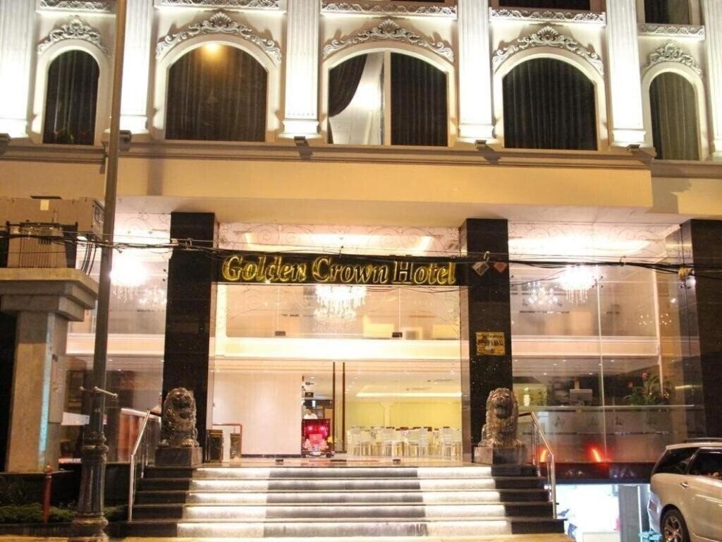 Готель Golden Crown 3*