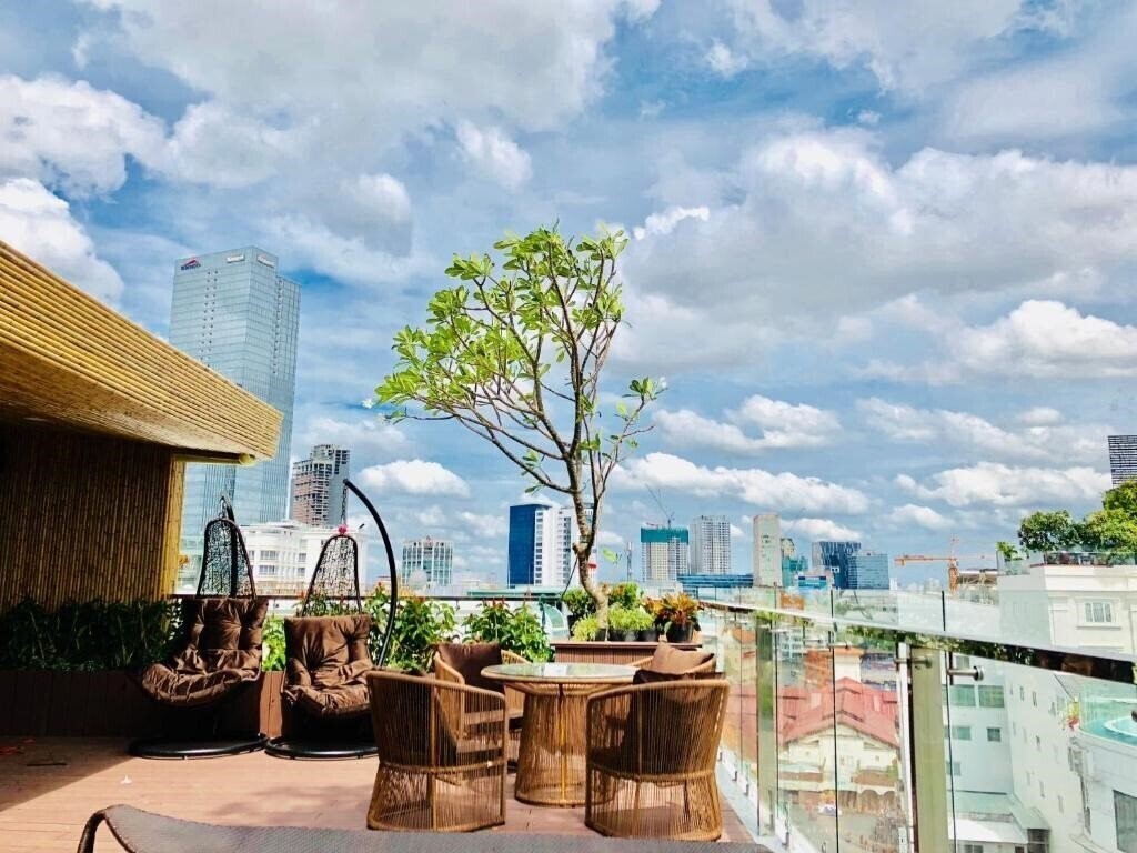 Готель Adora Hotel 4*