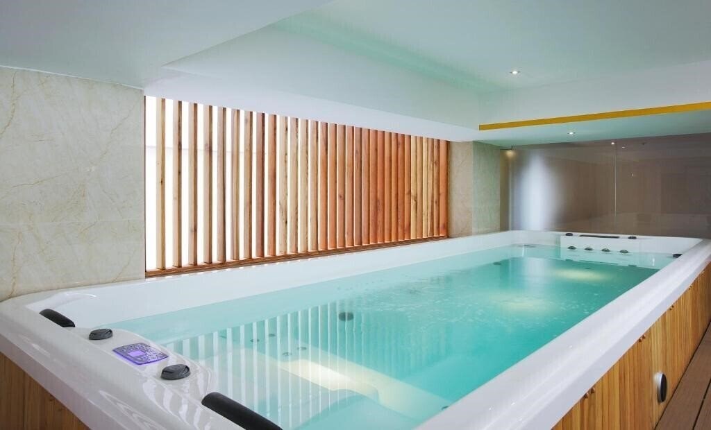 Фотографія Aristo Saigon Hotel 4*
