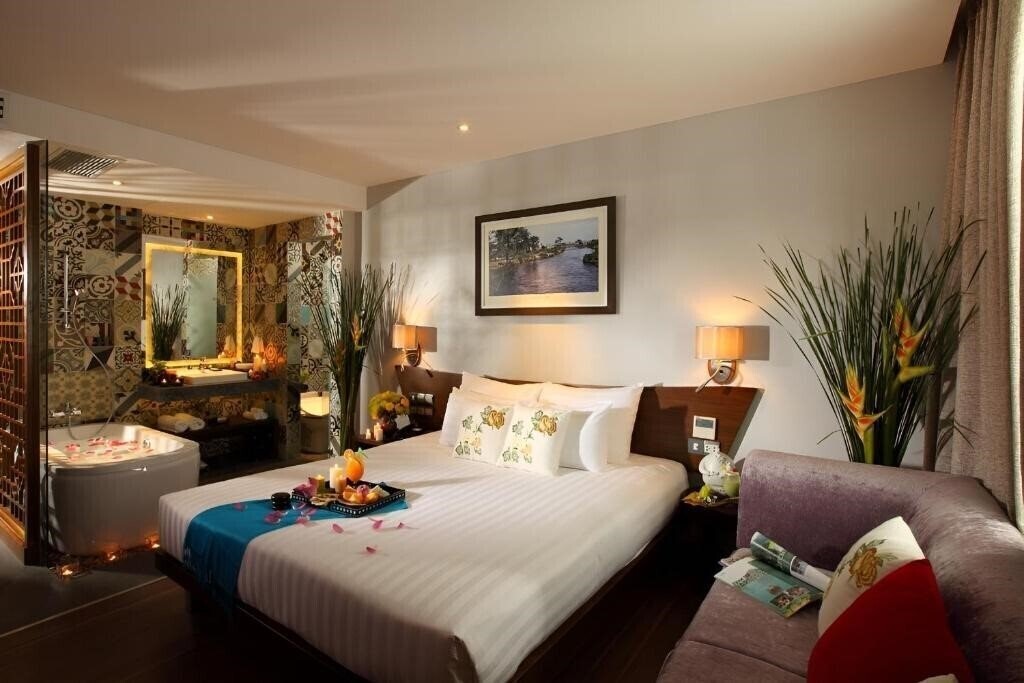 Фото Silverland Sakyo Saigon 4*