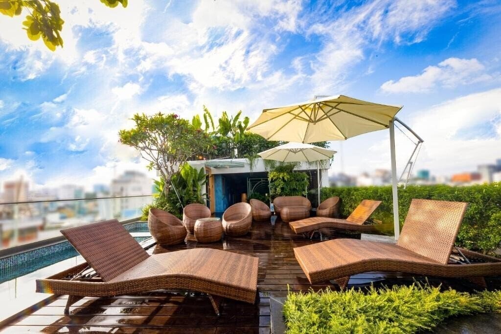 Отель Alagon Western Hotel 3*