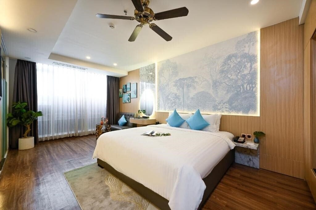 Готель Cicilia City Hotel Saigon Center 4*