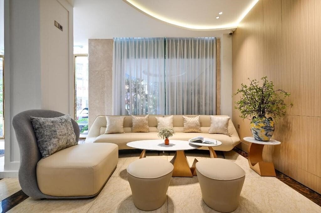 Фотографія Cicilia City Hotel Saigon Center 4*
