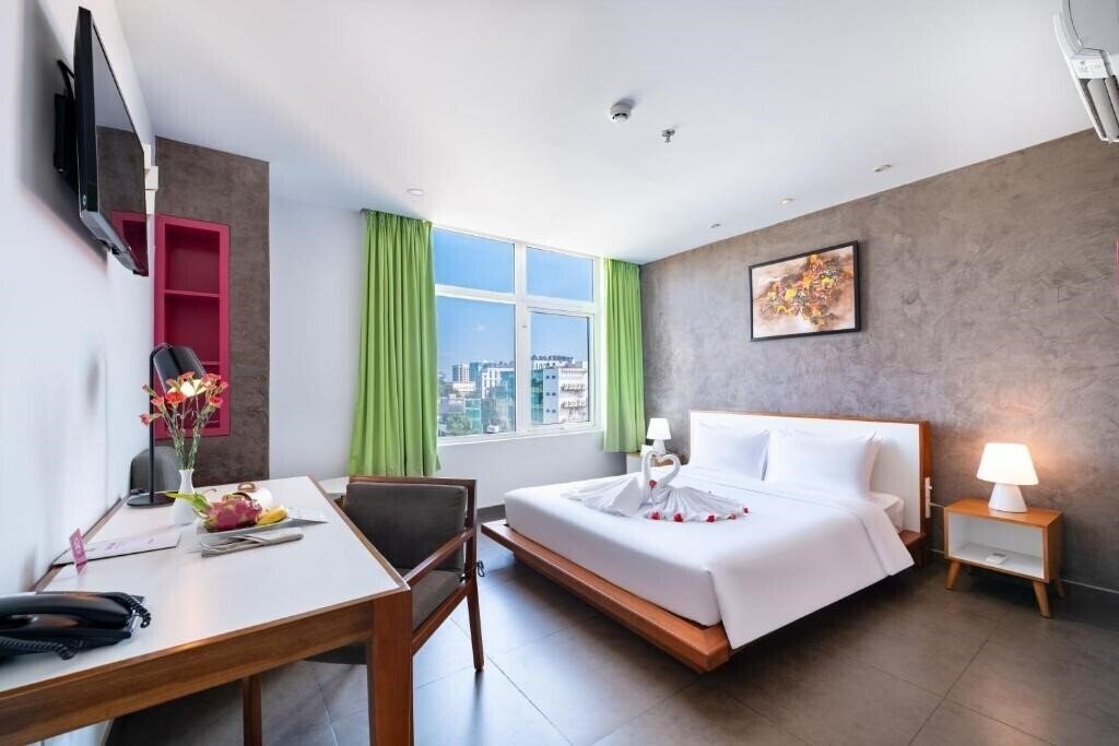 Фото Emm Hotel Saigon 3*