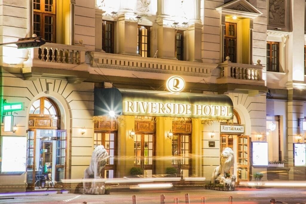 Отель Riverside Saigon 3*