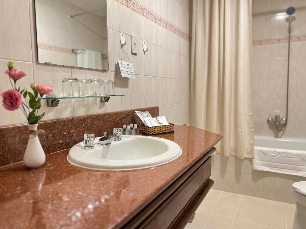Фото Riverside Saigon 3*