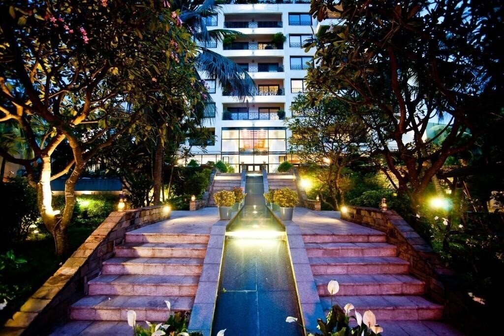 Готель Saigon Domaine 4*