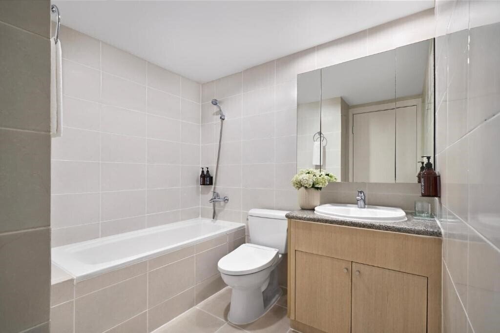 Фотографія Somerset Chancellor Court Ho Chi Minh City 4*