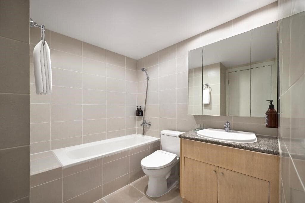 Фотографія Somerset Chancellor Court Ho Chi Minh City 4*