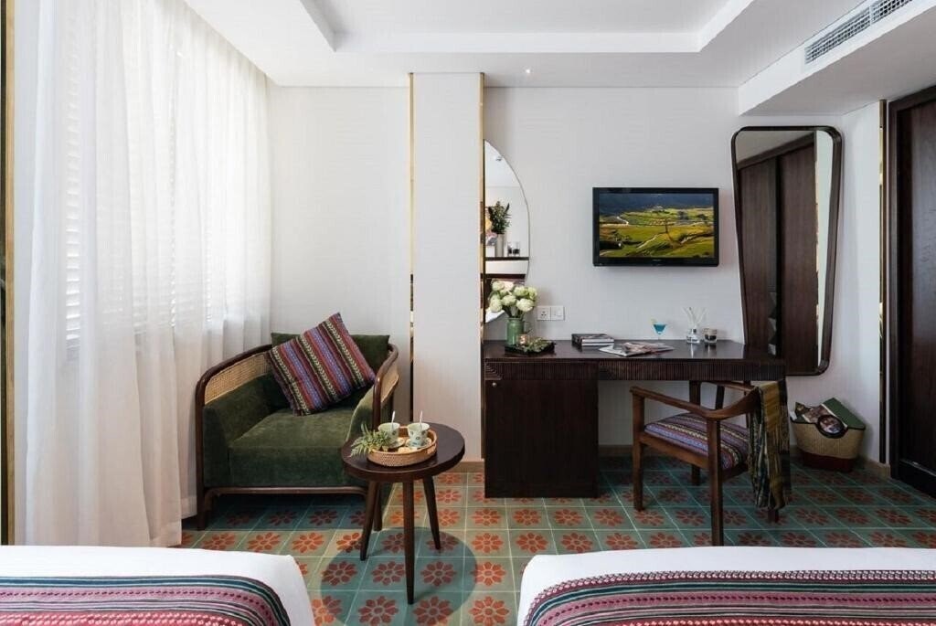 Фотография Au Lac Legend Hotel 4*