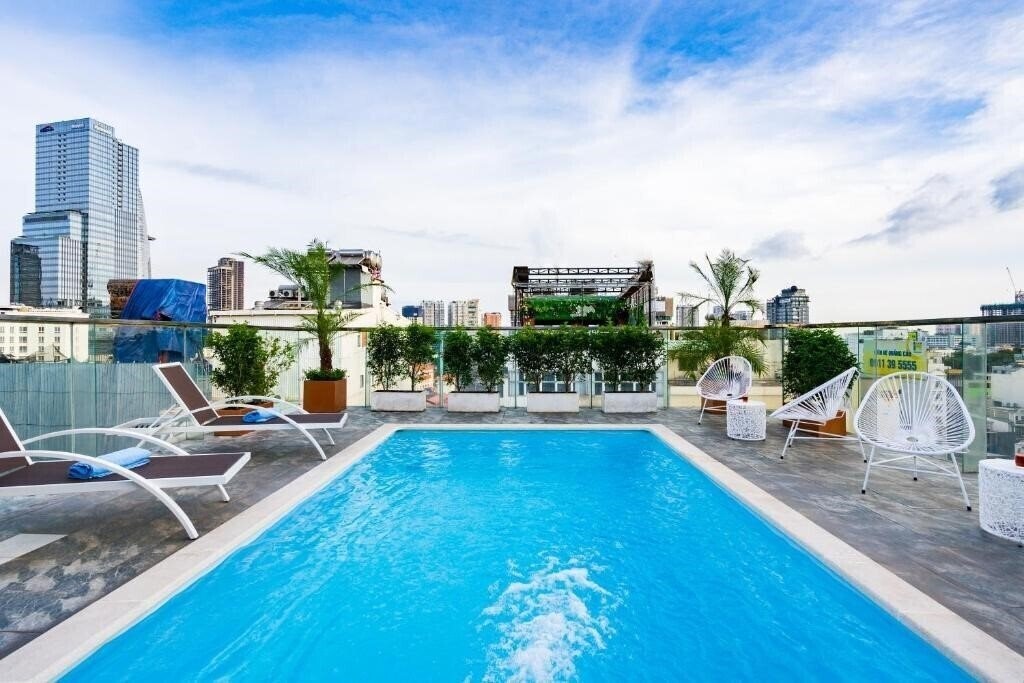 Фотографія Jovia Hotel Saigon 3*
