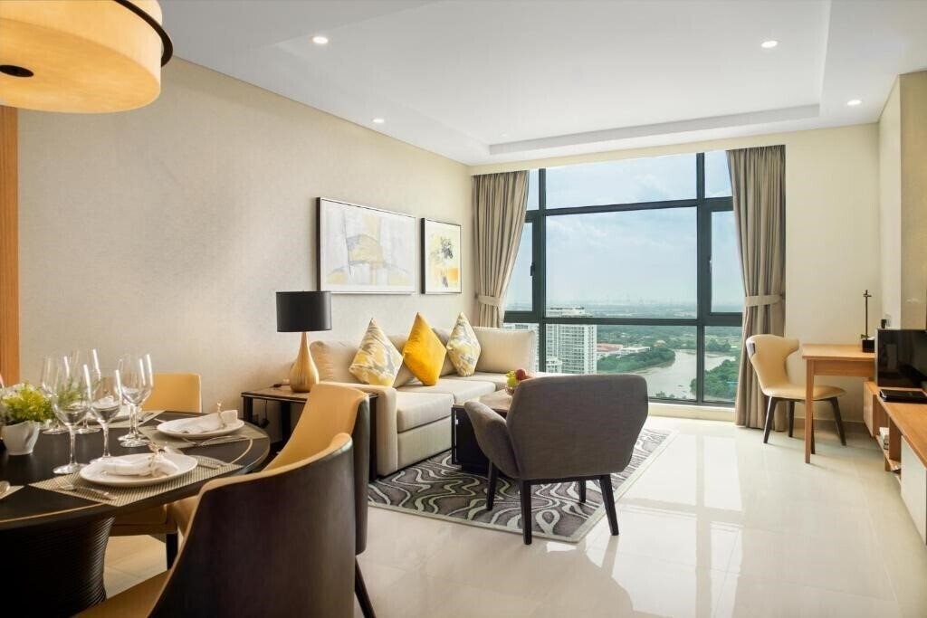 Отель Oakwood Residence Saigon 4*