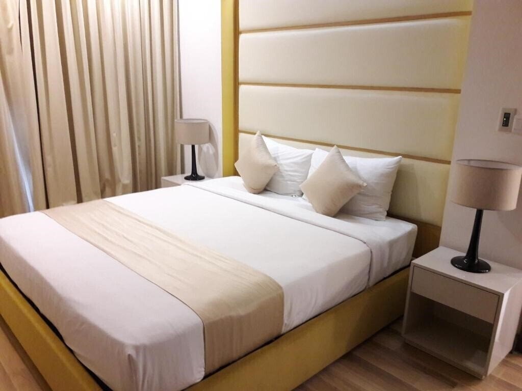 Фото Bluesky Serviced Apartment Airport Plaza 4*