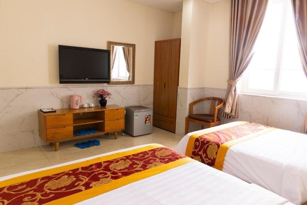 Фотографія California Hotel Saigon (ex. California Saigon Hotel & Rooftop Pool) 3*