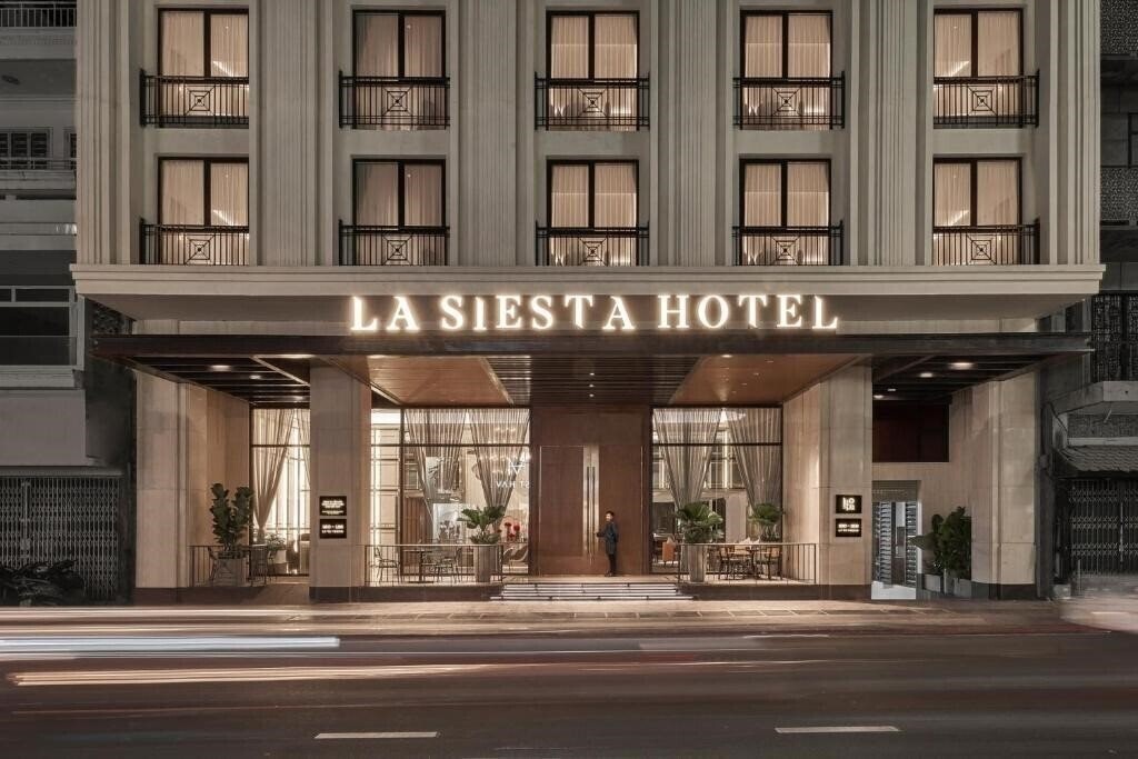 Готель La Siesta Premium Saigon 5*
