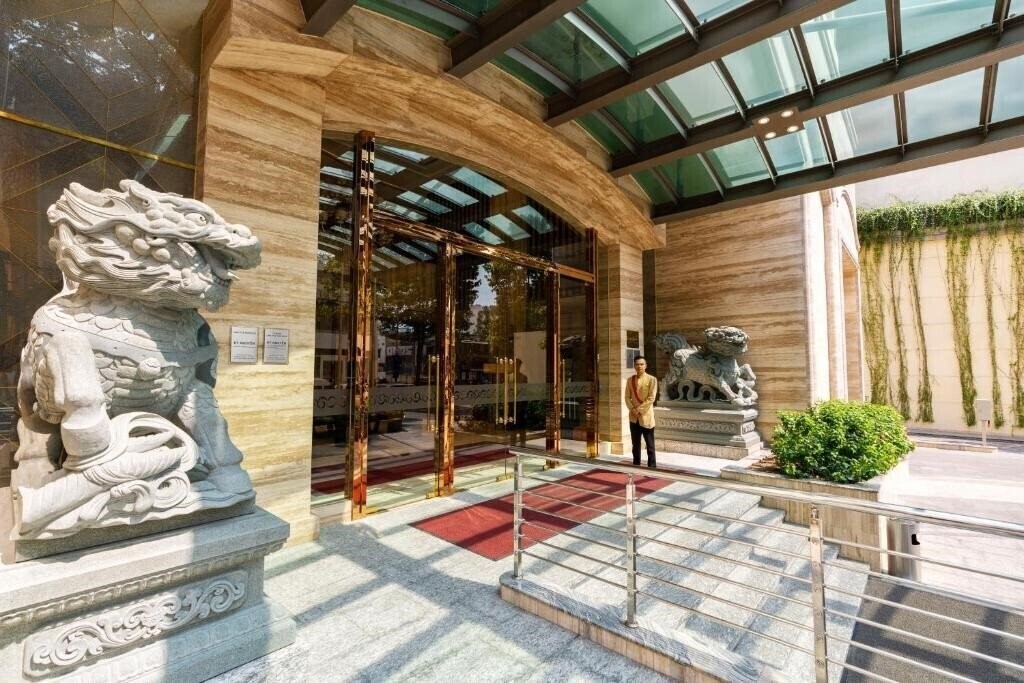 Зображення Sherwood Suites 5*