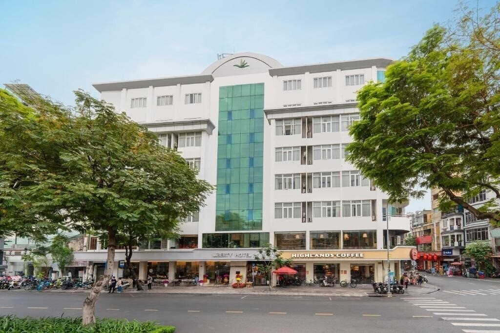 Фото Liberty 3 Hotel 3*