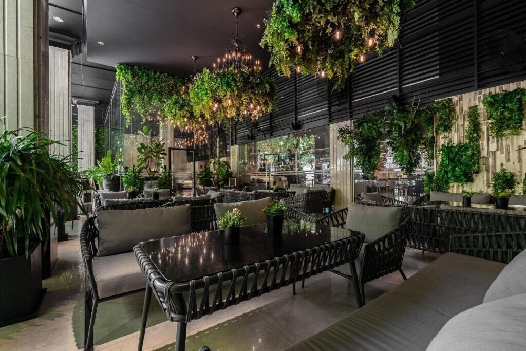 Картинка Royal Lotus Hotel Saigon 4*