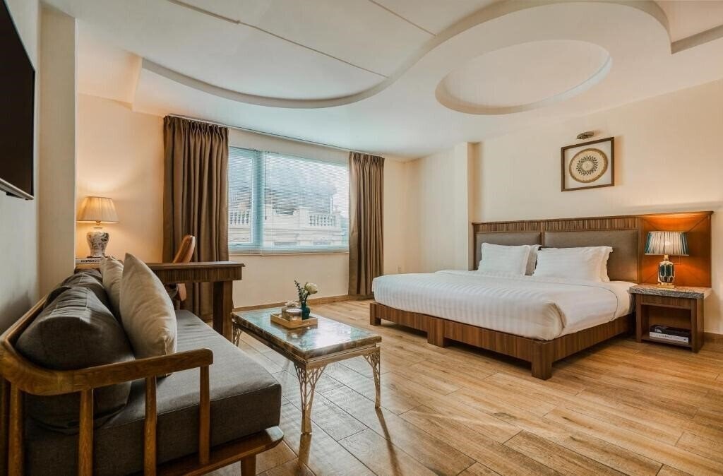 Отель Diamond Hill Hotel 4*