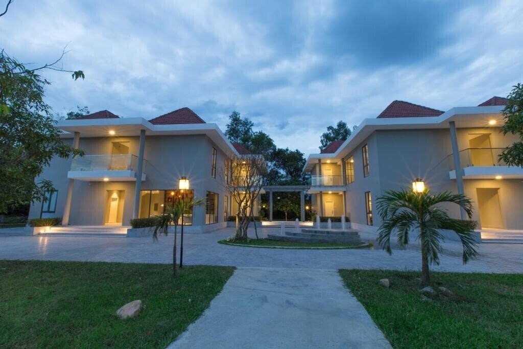 Готель Alba Thanh Tan Hot Spring (ex. Alba Hot Springs Resort) 3*