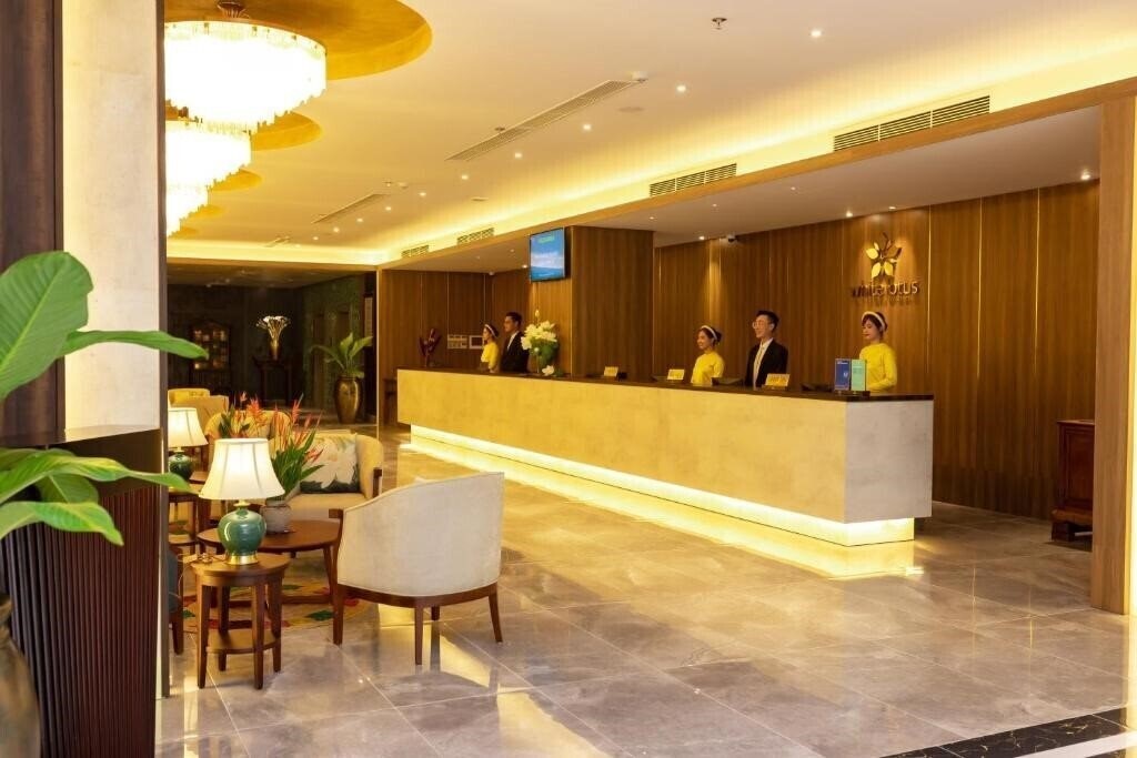 Фотография White Lotus Hue Hotel 4*