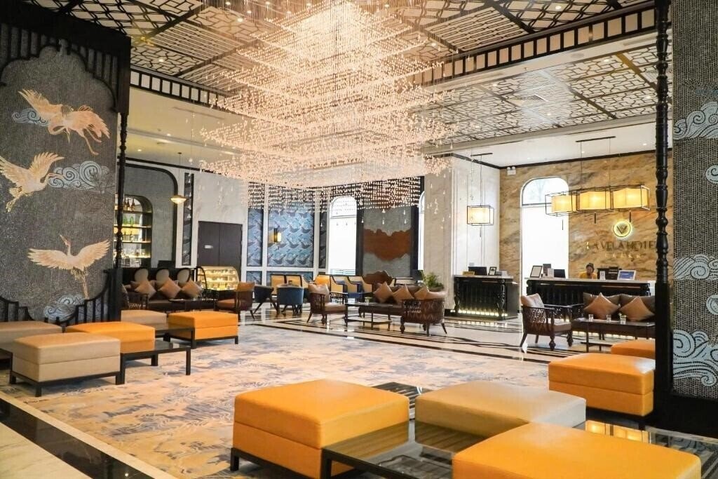 Отель La Vela Hue Hotel 4*