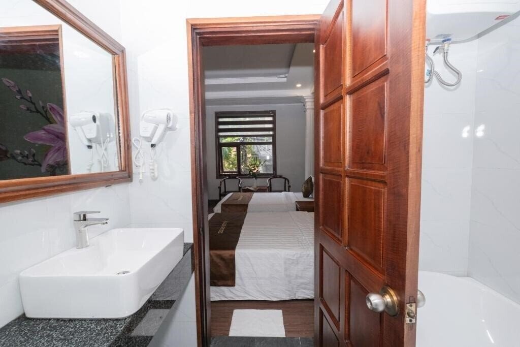 Фото Jade Hotel 2*