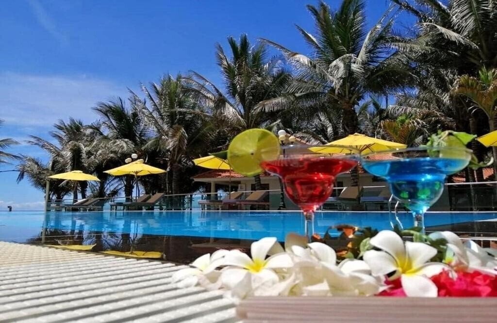 Готель Saigon Emerald Resort 3*