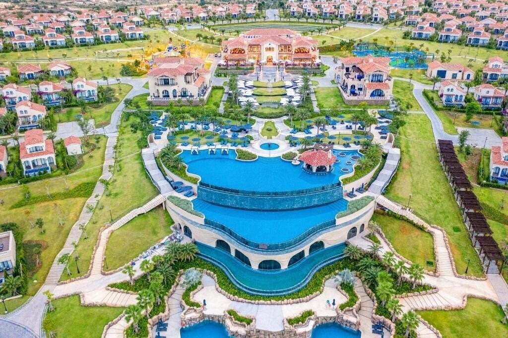 Зображення Centara Mirage Beach Resort Mui Ne 5*
