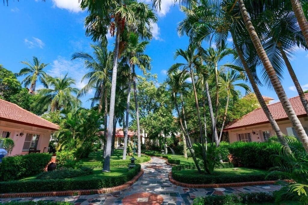 Фотография Le Aqua Resort & SPA Phan Thiet (ex. Swiss Village Resort & SPA) 4*