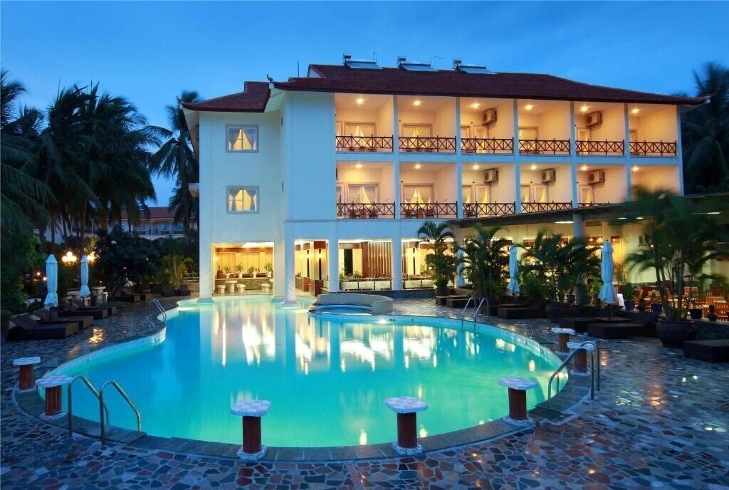 Изображение Le Aqua Resort & SPA Phan Thiet (ex. Swiss Village Resort & SPA) 4*