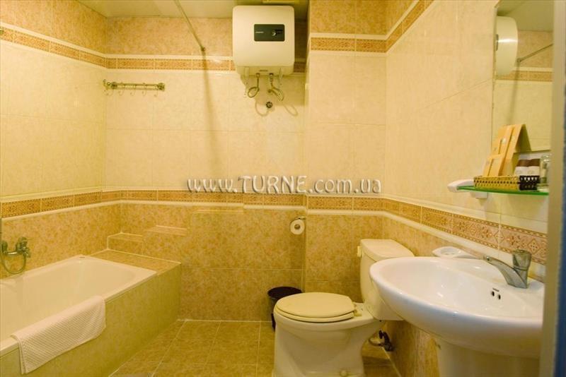 Отель Camelia 3*