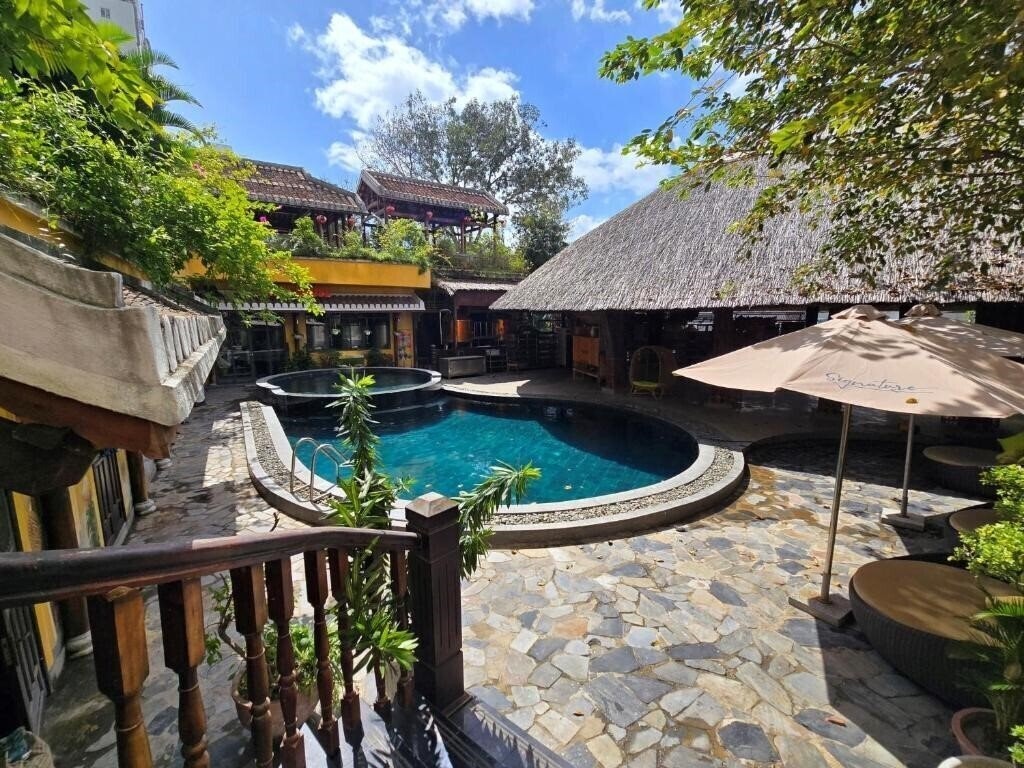 Изображение MissBamboo Hotel Nha Trang (ex. The Light Hotel & Resort) 4*