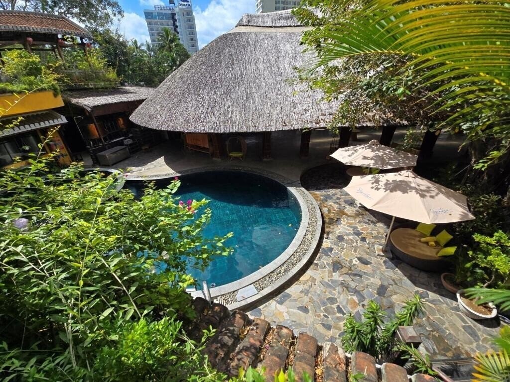 Картинка MissBamboo Hotel Nha Trang (ex. The Light Hotel & Resort) 4*