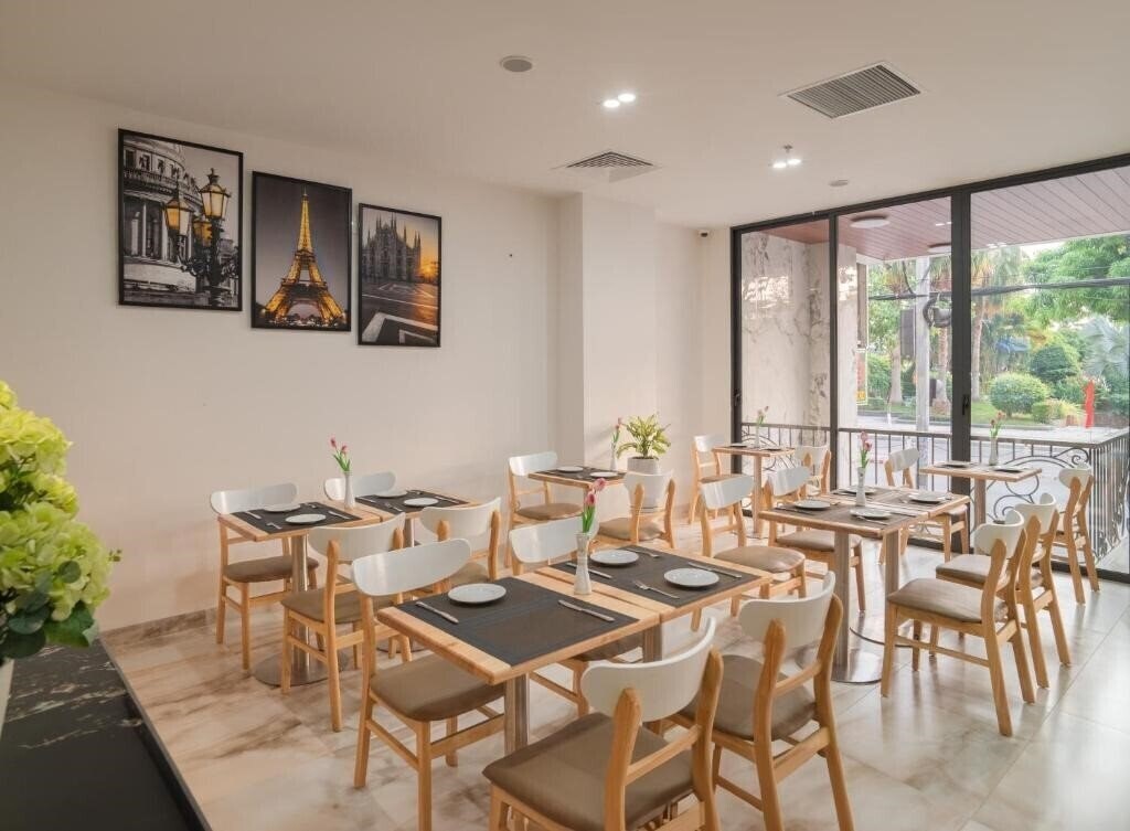 Фотография Bluebay Hotel (ex. Galaxy 2 Hotel, Blue Bay Hotel) 3*