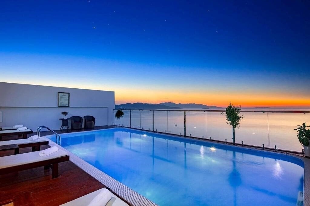 Отель Paris Nha Trang Hotel 3*