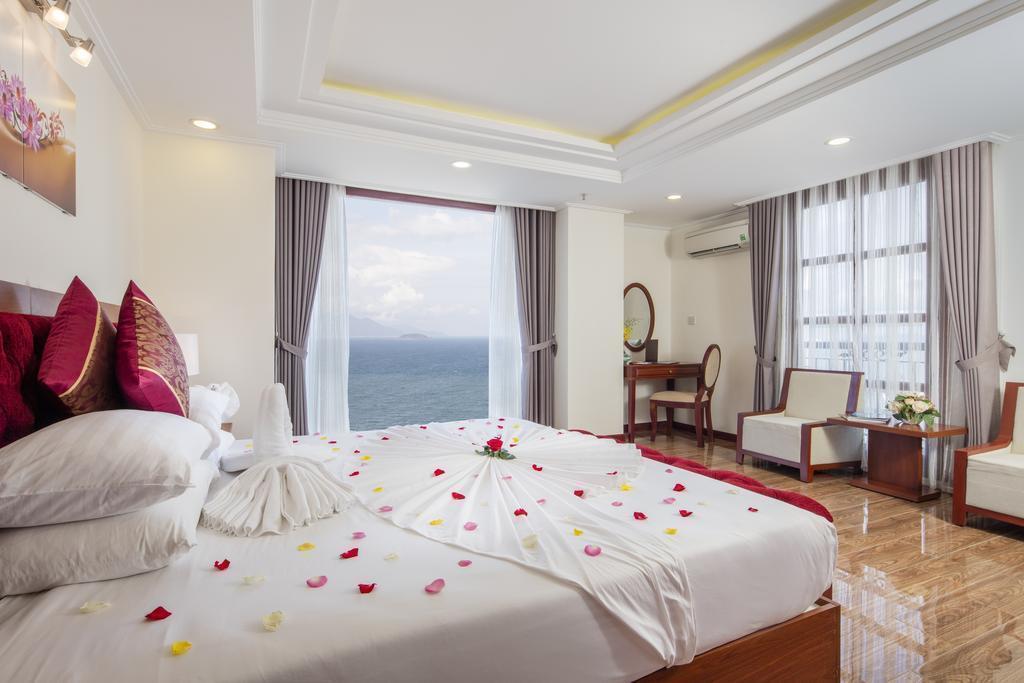 Отель Apus Nha Trang Hotel 4*