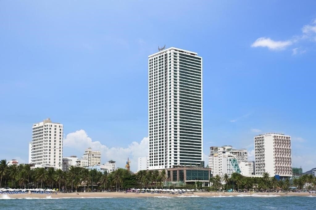 Отель Muong Thanh Luxury Nha Trang 5*