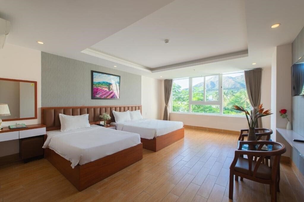Фото Canary Nha Trang Hotel 2*