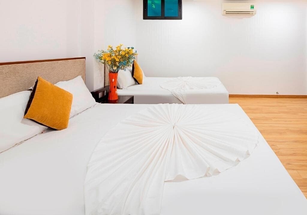 Зображення The Summer Hotel 3*