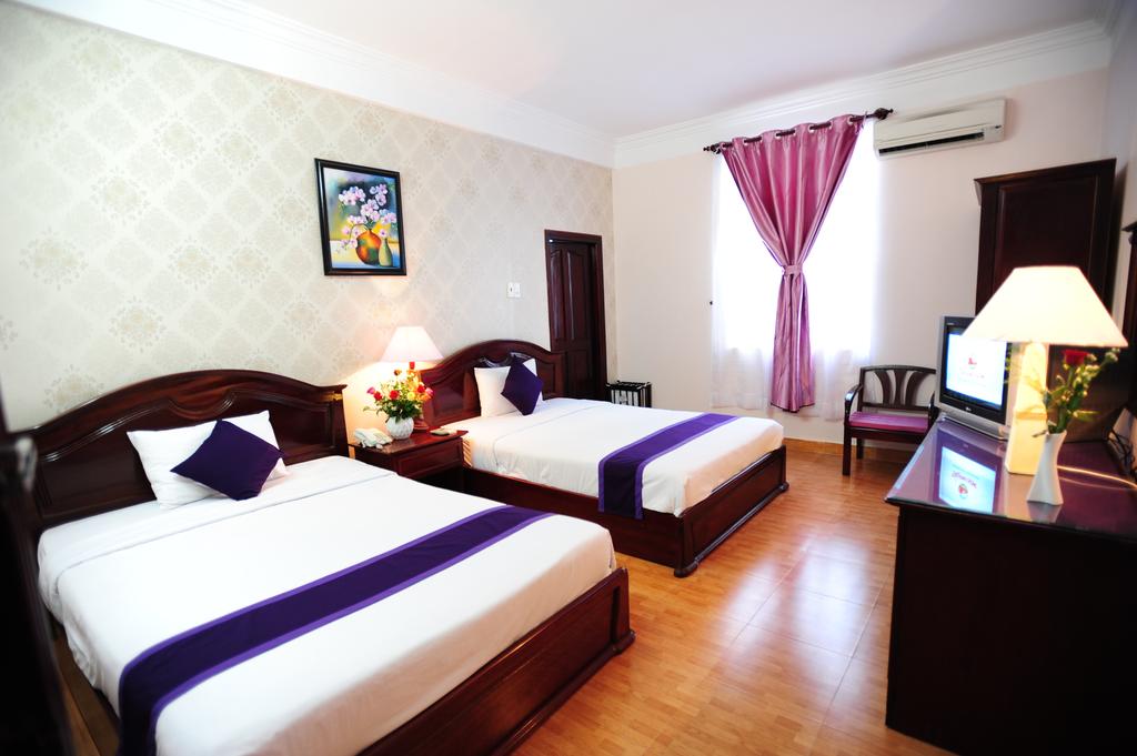 Фотографія Violet 3*