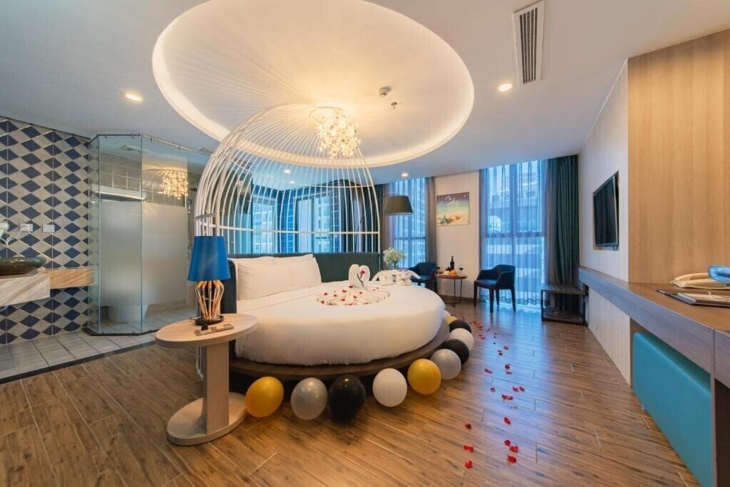 Отель Aaron Hotel 3*