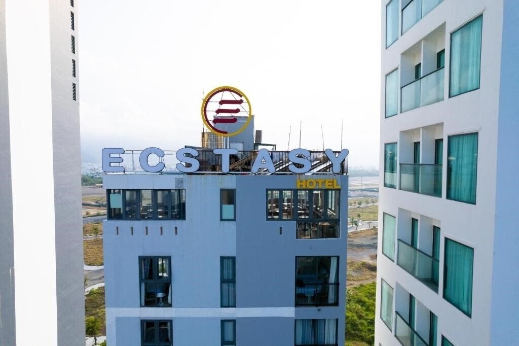 Готель Ecstasy Hotel 3*