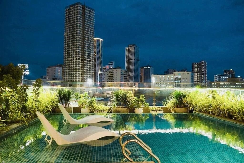 Готель Em Oi Hotel 3*