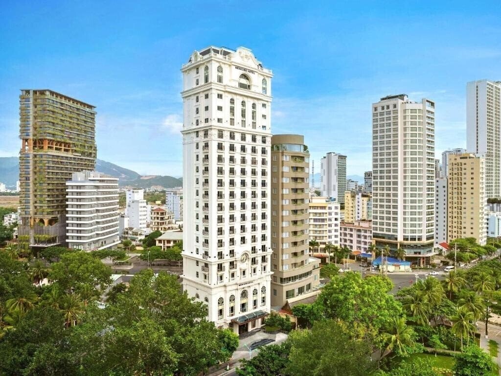 Готель Mercure Nha Trang Beach 4*